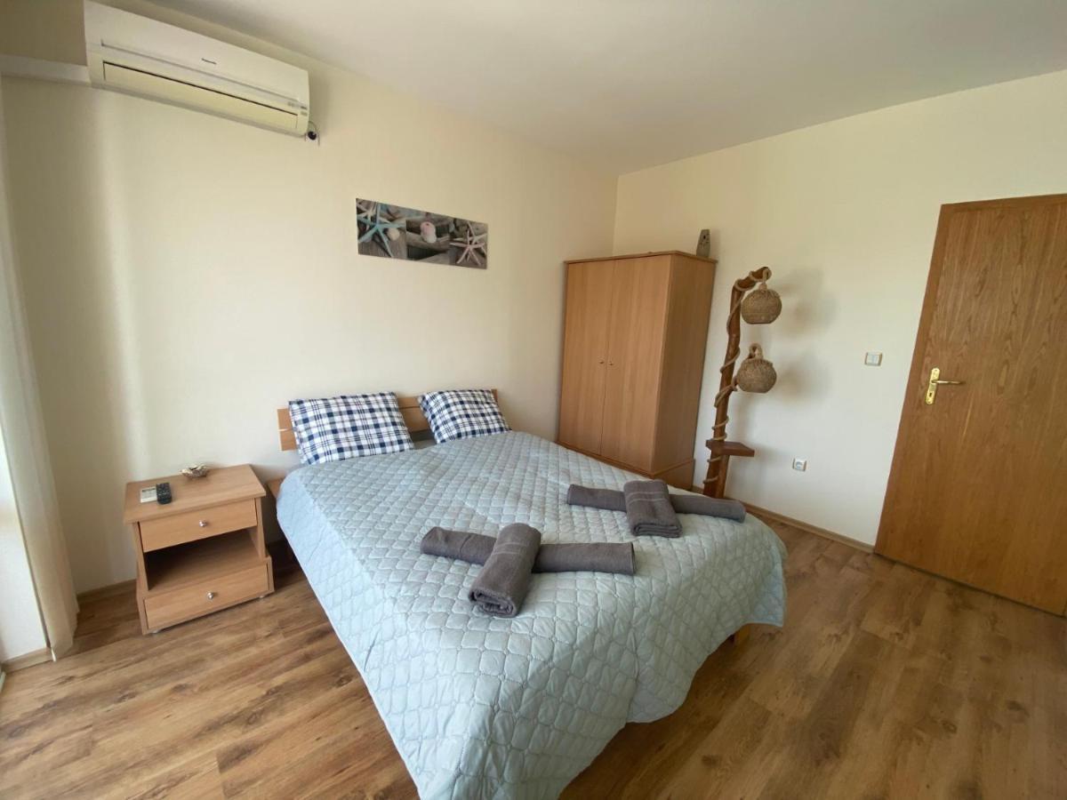 First Line On The Beach Cosy Sea Paradise Apartments Kavarna Buitenkant foto