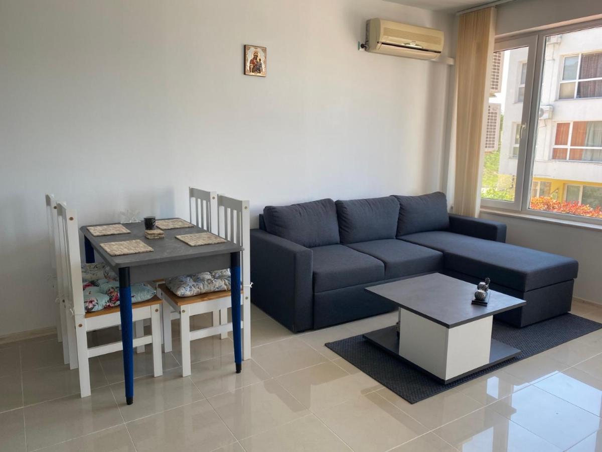 First Line On The Beach Cosy Sea Paradise Apartments Kavarna Buitenkant foto