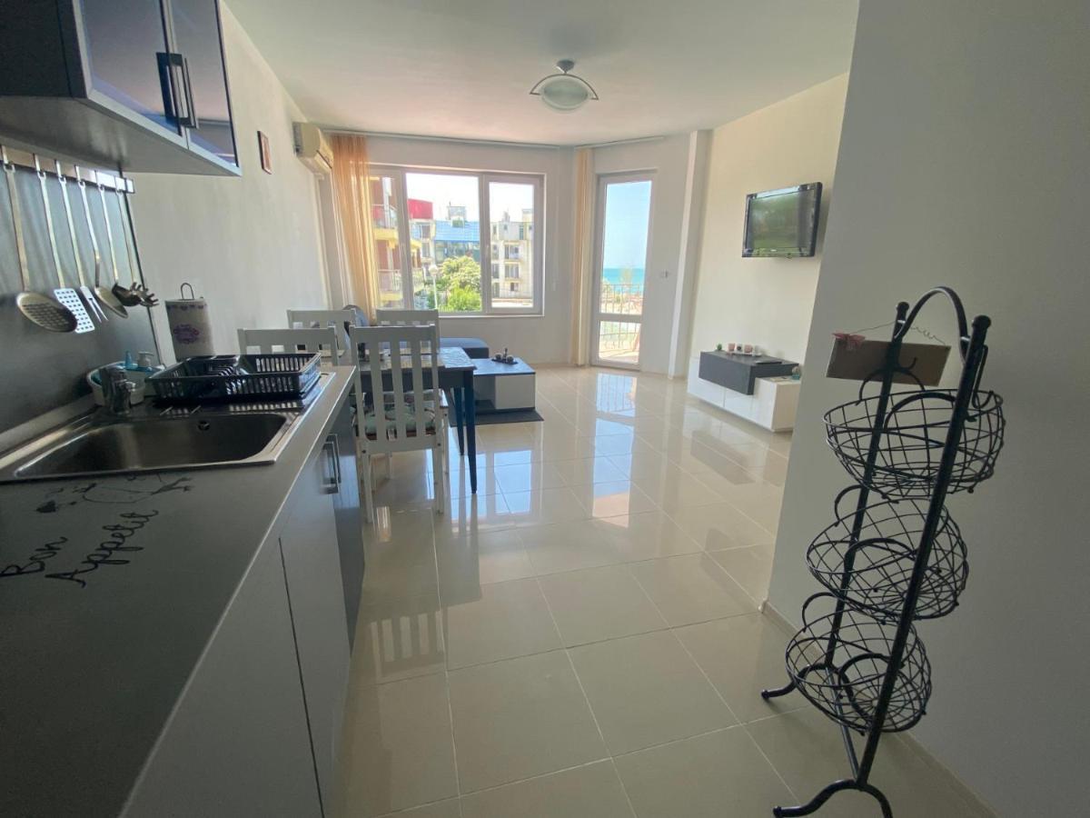 First Line On The Beach Cosy Sea Paradise Apartments Kavarna Buitenkant foto