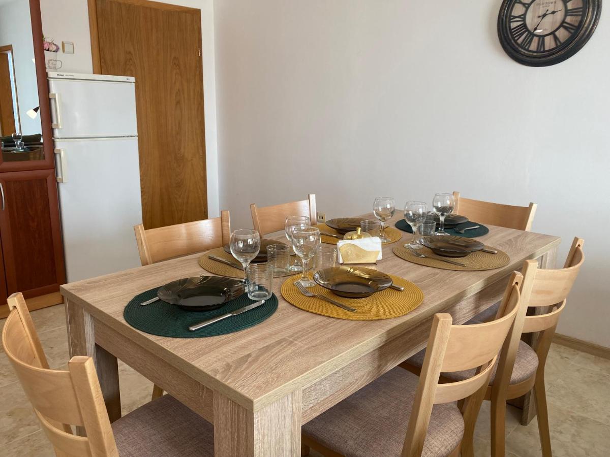 First Line On The Beach Cosy Sea Paradise Apartments Kavarna Buitenkant foto