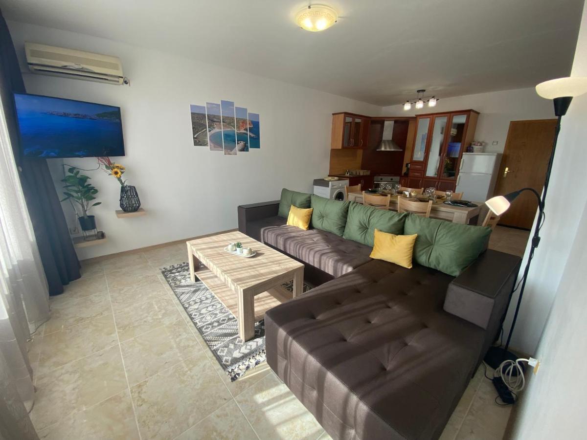First Line On The Beach Cosy Sea Paradise Apartments Kavarna Buitenkant foto