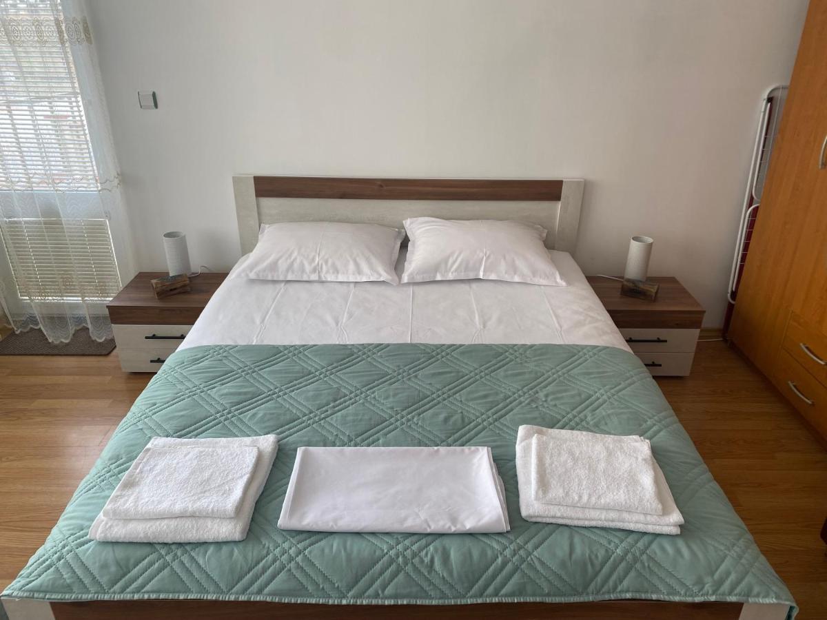 First Line On The Beach Cosy Sea Paradise Apartments Kavarna Buitenkant foto