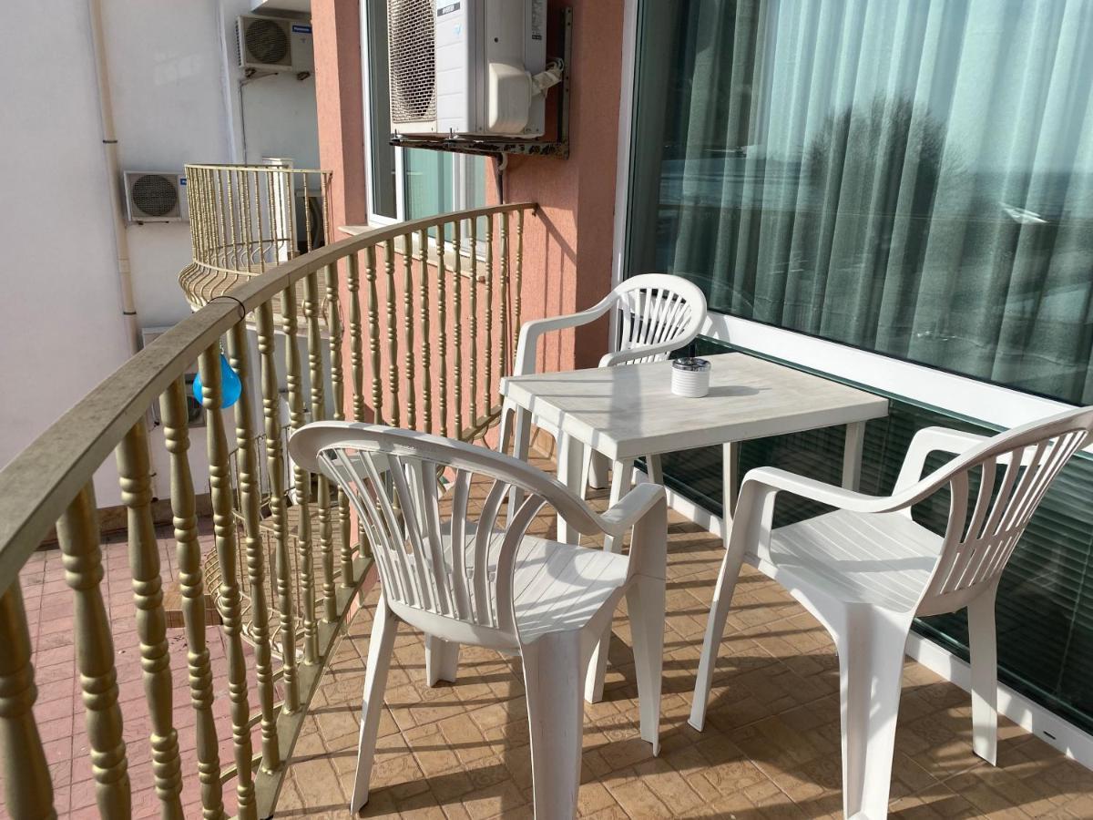 First Line On The Beach Cosy Sea Paradise Apartments Kavarna Buitenkant foto