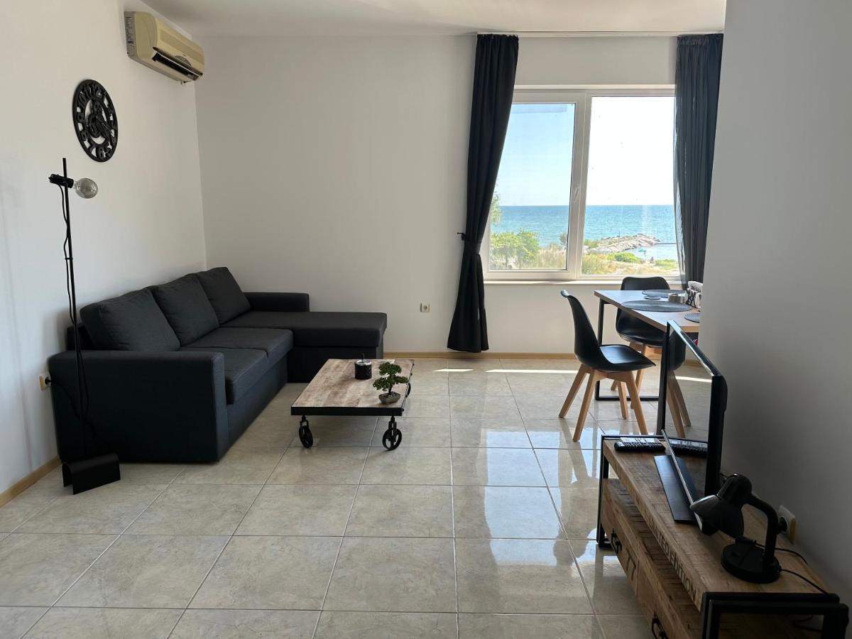 First Line On The Beach Cosy Sea Paradise Apartments Kavarna Buitenkant foto