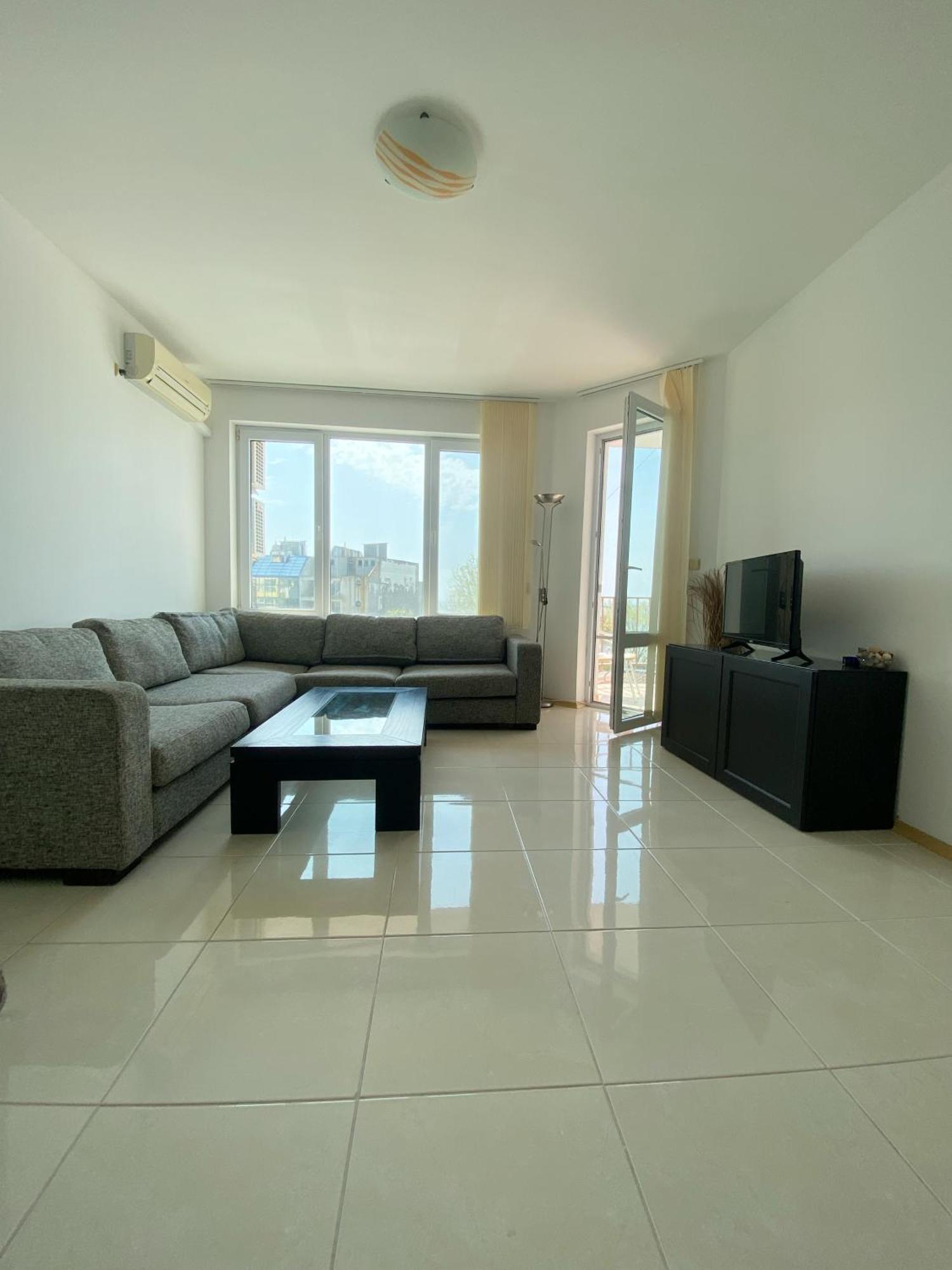 First Line On The Beach Cosy Sea Paradise Apartments Kavarna Buitenkant foto