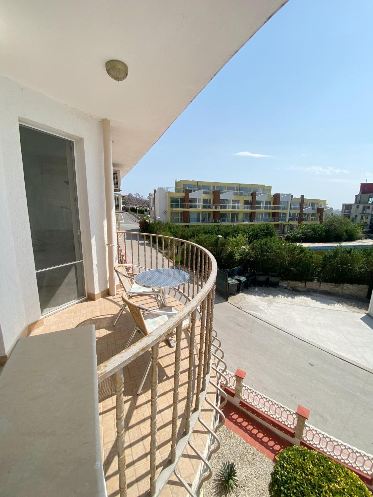 First Line On The Beach Cosy Sea Paradise Apartments Kavarna Buitenkant foto