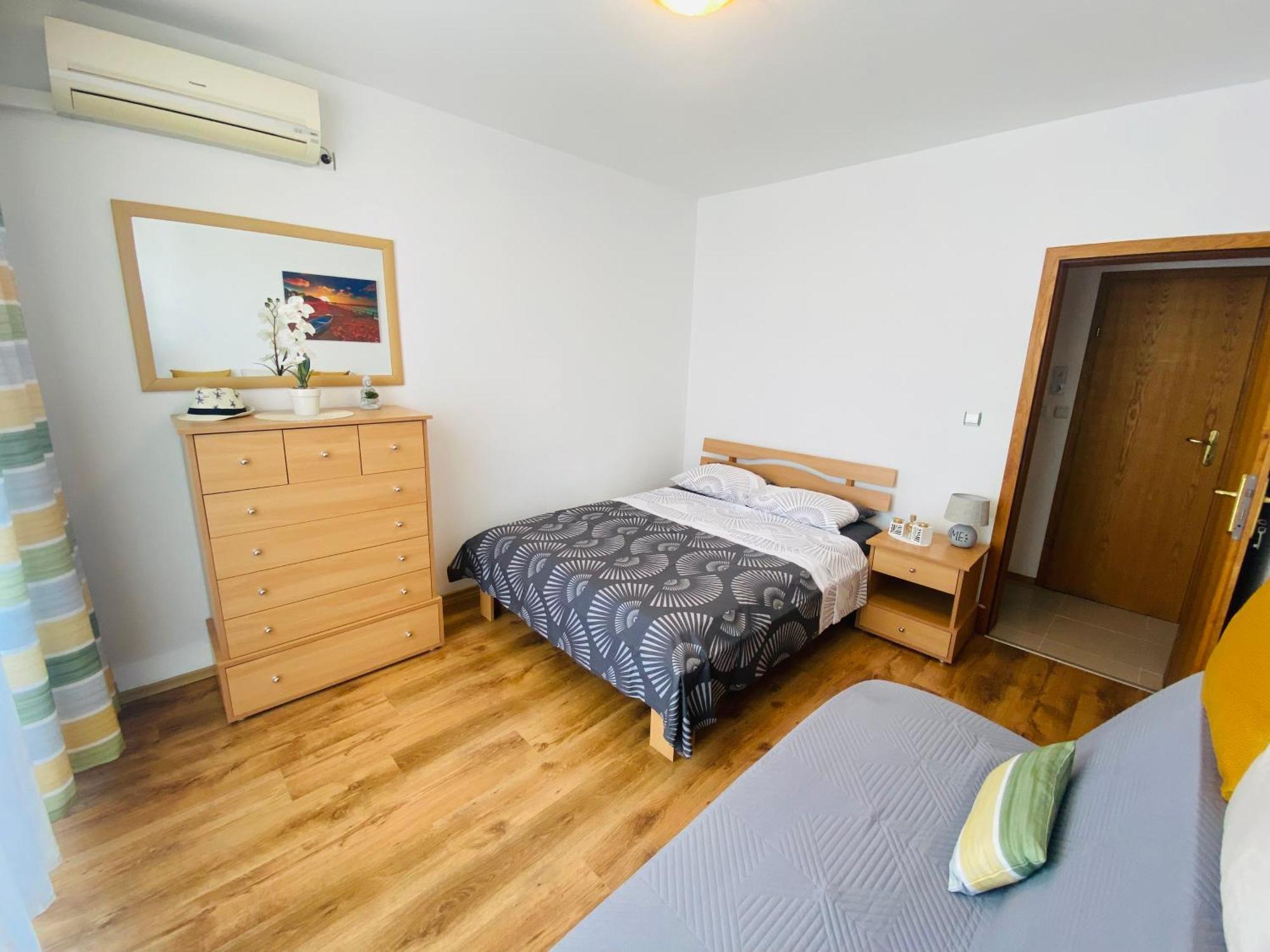 First Line On The Beach Cosy Sea Paradise Apartments Kavarna Buitenkant foto