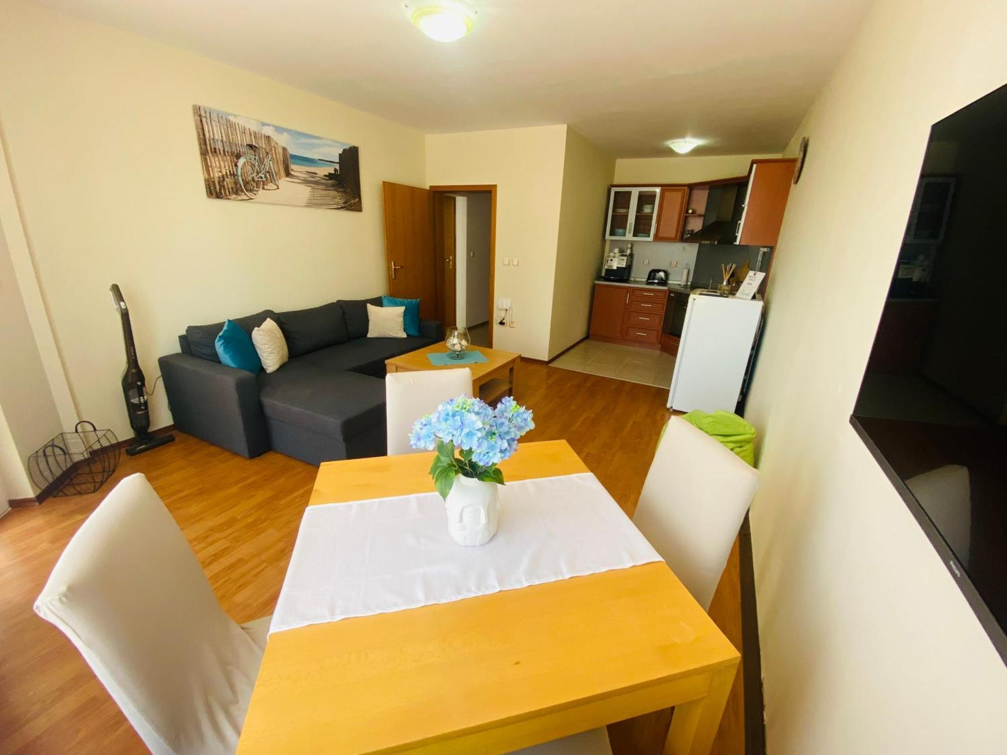 First Line On The Beach Cosy Sea Paradise Apartments Kavarna Buitenkant foto
